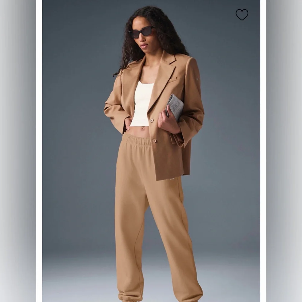 Alo First Class Blazer, Toasted Almond, Size M - Picture 1 of 5